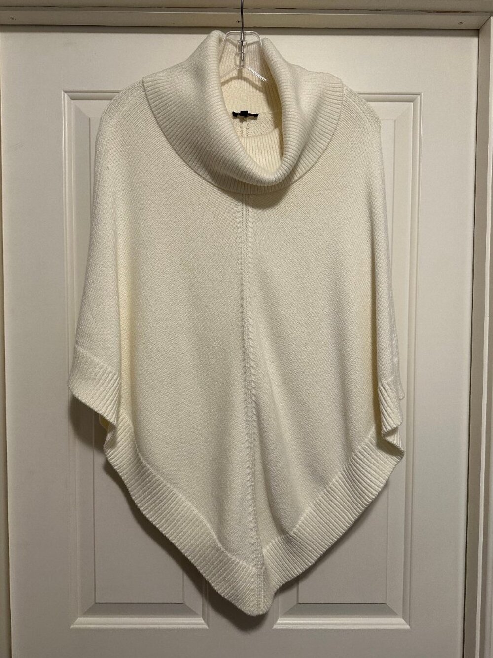Talbots knit cowl neck poncho, sz. small, off-white, Bohemian, Cottagecore, 70s